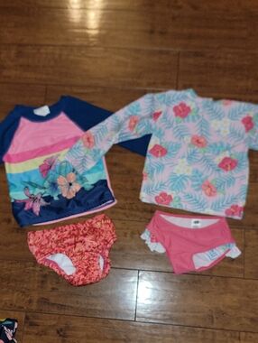 Toddler Girls 2T swimsuits Rashguard and bottoms